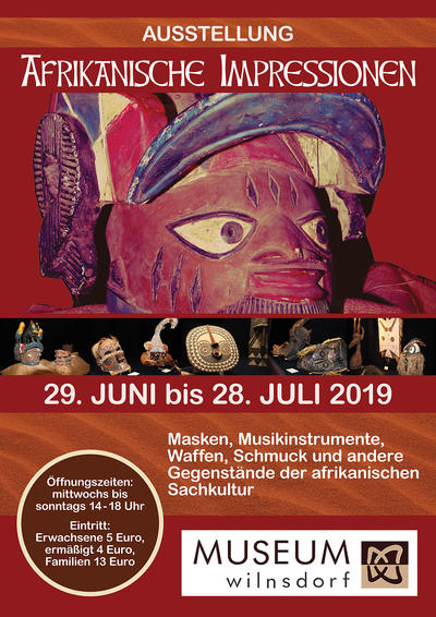 Bild vergr��ern: Die Bandbreite der Magazinausstellung reicht von Gegenst�nden des t�glichen Gebrauchs, kunstvoll geschnitzten Masken, farbenfrohem Schmuck und Kleidung bis hin zu Heilkunst, Waffen und Zahlungsmitteln.