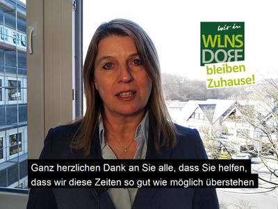 Bild vergr��ern: B�rgermeisterin Schuppler blickt auf die Woche zur�ck.