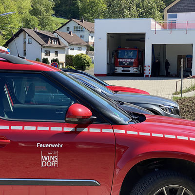 Bild vergr��ern: Einsatz erfolgreich beendet! Das Feuerwehrger�tehaus Rinsdorf wurde um einen gro�z�gigen Anbau erweitert, und auch im Innenbereich des Bestandsgeb�udes ist eine Menge passiert.