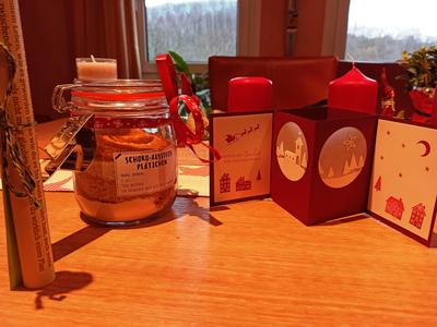Weihnachtst�ten f�r Liederstrolche