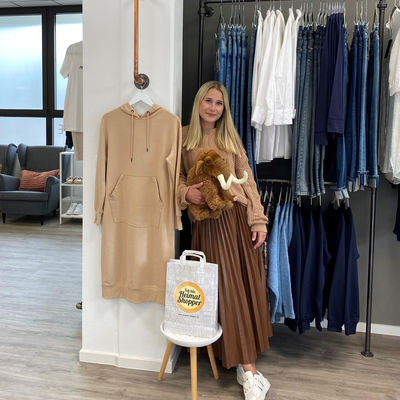 Bild vergr��ern: Celine Stil leben (Wilnsdorf)
