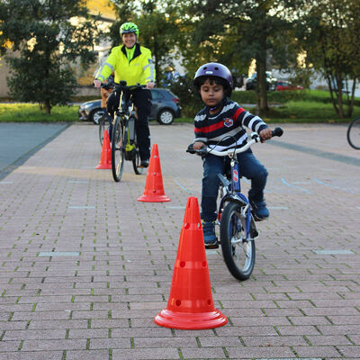 Bild vergr��ern: Fahrradkurs_02