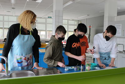 Lehr- und Lernk�che Hauptschule Wilnsdorf (1)