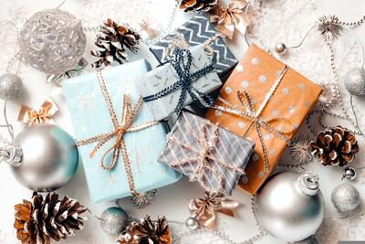Bild vergr��ern: Geschenke