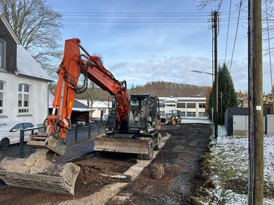 Baustart Hol- und Bringzone