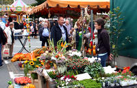 Herbstliches Ambiente verspr�ht der Wilnsdorfer Bauern- und Naturmarkt.